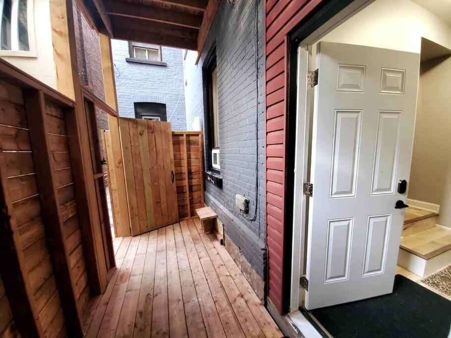 Brand New 1 Bedroom Centrally Located Hamilton Exterior foto
